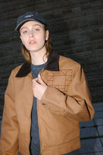 Load the picture into the gallery viewer,E.S Look Jacke Limited Edition
